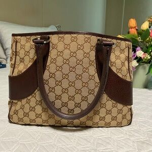 Gucci Beige and Brown Signature Tote